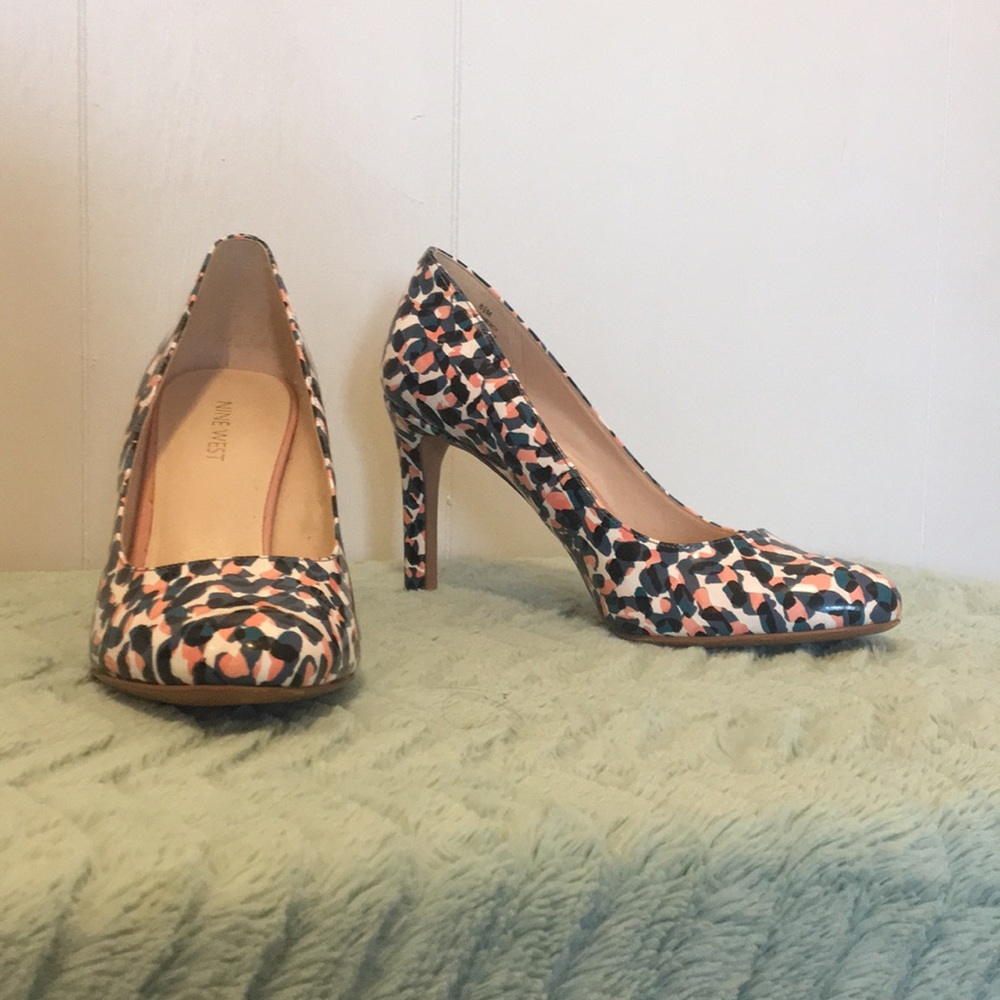 Nine West Speckled Pumps